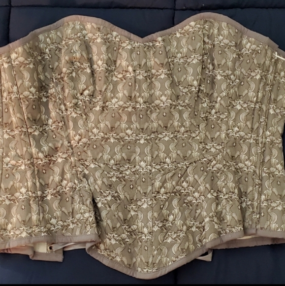 4 Corset Story Corsets - Picture 5 of 7